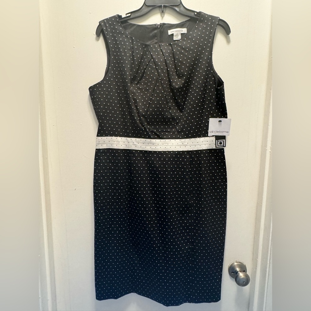 NWT Liz Claiborne black and white. Size 14